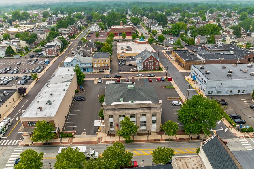 More Photos Of 210 W Main St, Lansdale Bank For Lease
