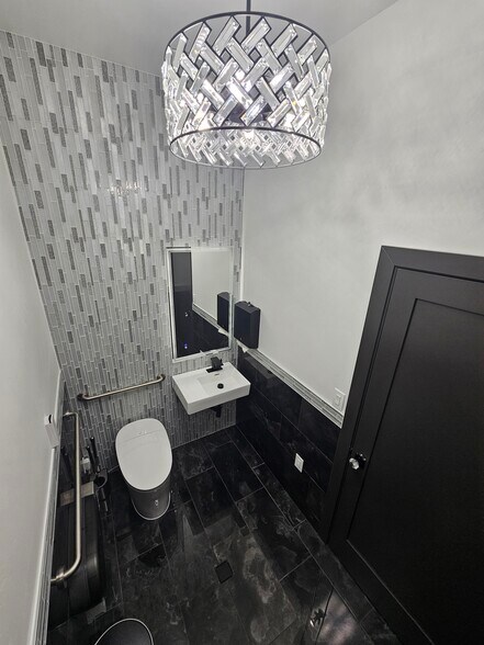 More Photos Of 471 E Howards Rd, Camp Verde General Retail For Lease