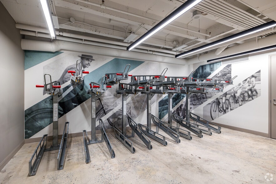 More Photos Of 1375 Peachtree St NE, Atlanta Office For Lease