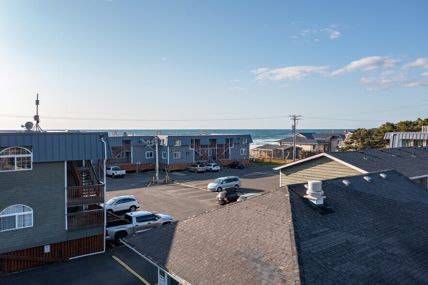 More Photos Of 101 NW 11th Ave, Rockaway Beach Hotel For Sale