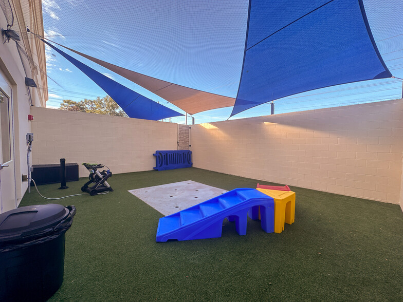 More Photos Of 2386 W State Road 426, Oviedo General Retail For Sale