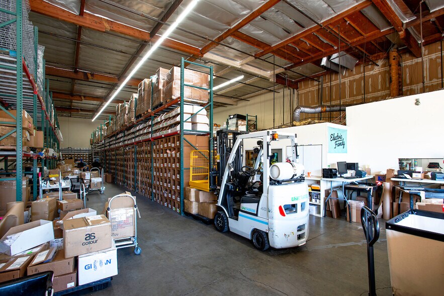 More Photos Of 1771-1837 E 46th St, Los Angeles Warehouse For Lease