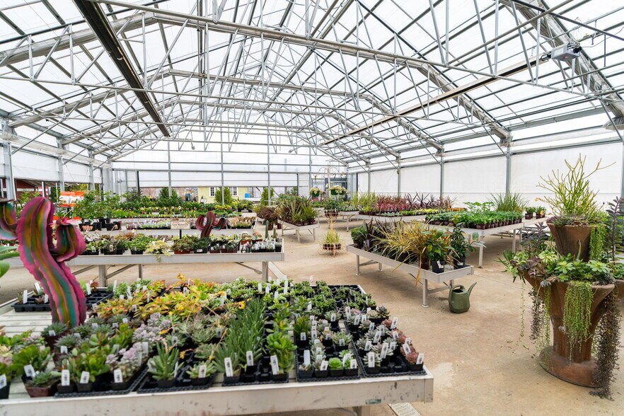 More Photos Of 1355 N Barlow St, Cornelius Winery Vineyard For Sale