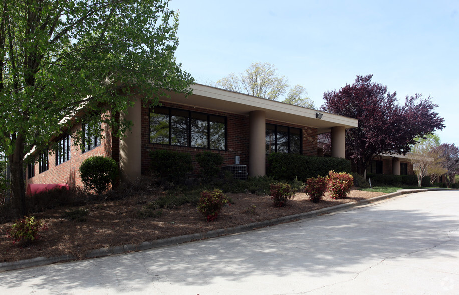 Primary Photo Of 4280 Piedmont Pky, Greensboro Office For Lease