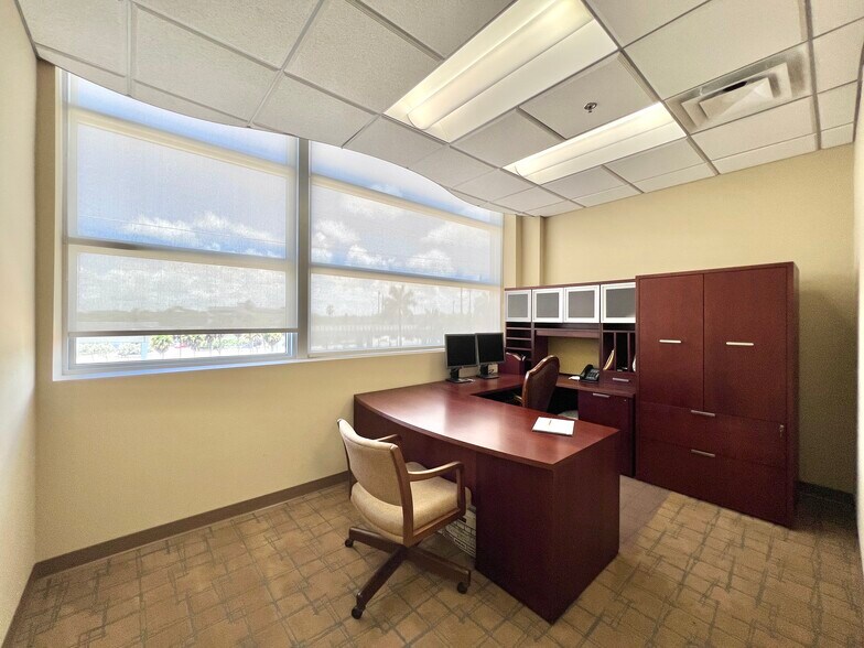 More Photos Of 1430 S Dixie Hwy, Coral Gables Office For Sale