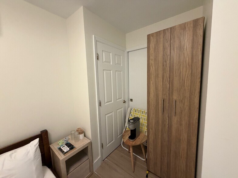 More Photos Of 2502 Tamarind Dr, Hutchinson Island Hotel For Sale