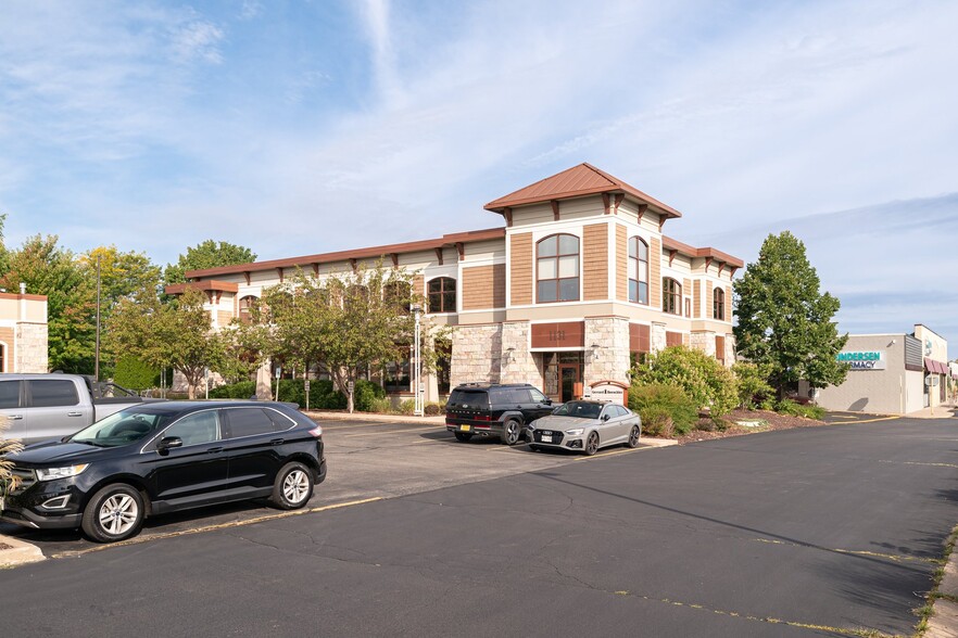 Primary Photo Of 1131 Main St, Onalaska Office For Lease