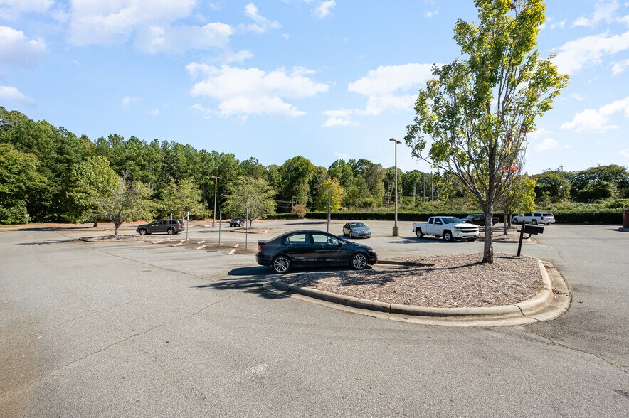 More Photos Of 10030 Callabridge Ct, Charlotte Freestanding For Sale