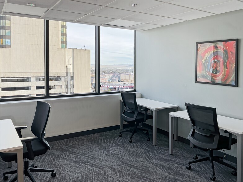 More Photos Of 302 E Carson Ave, Las Vegas Coworking Space