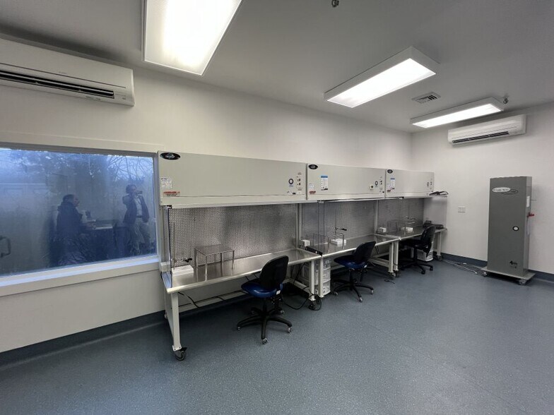 More Photos Of 393 Soundview Rd, Guilford Warehouse For Sale