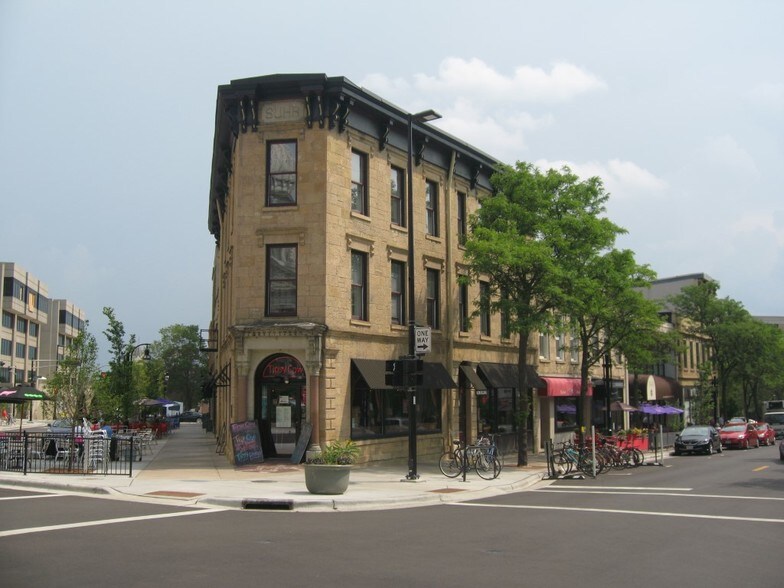 Primary Photo Of 104 King St, Madison Storefront Retail Office For Lease