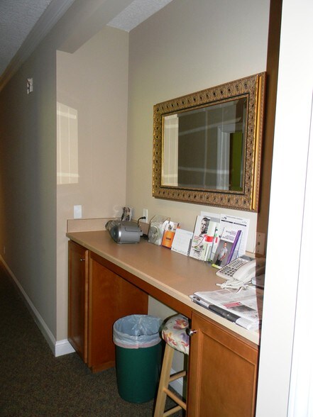 More Photos Of 11555 Central Pky, Jacksonville Medical For Lease