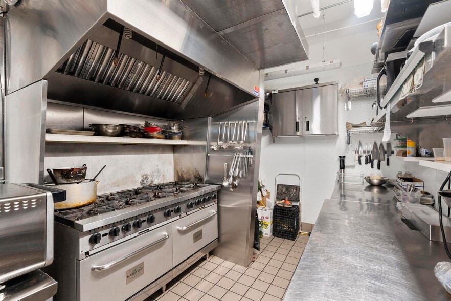 More Photos Of 1006 Chapel St, New Haven General Retail For Sale