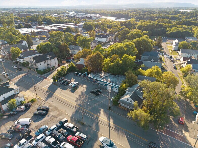 More Photos Of 1907 Van Vranken Ave, Schenectady Auto Repair For Sale