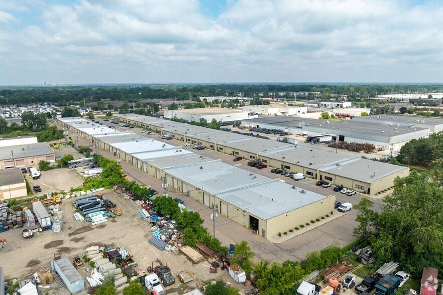 More Photos Of 35400-35480 Mound Rd, Sterling Heights Warehouse For Lease