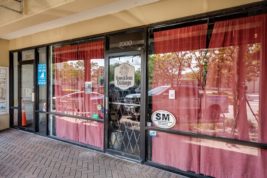 More Photos Of 2002-2006 San Marco Blvd, Jacksonville Storefront Retail Office For Sale