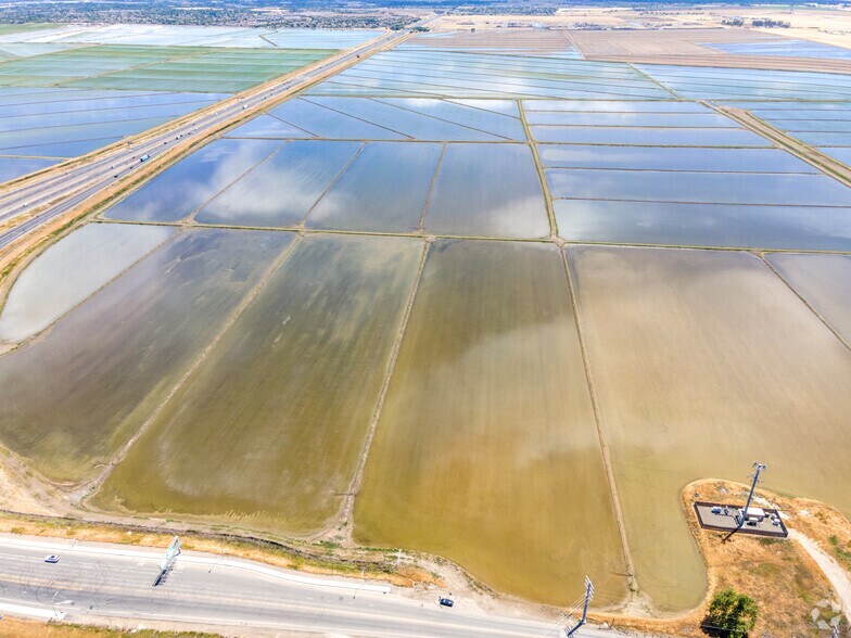 More Photos Of SW Elverta Rd & 99 Hwy, Sacramento Land For Sale