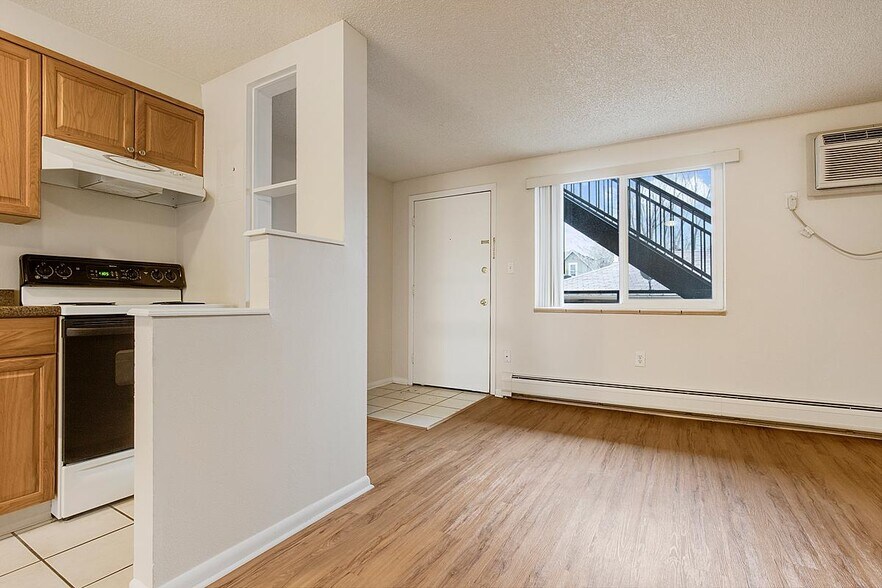 More Photos Of 136 Washington St, Denver Apartments For Sale
