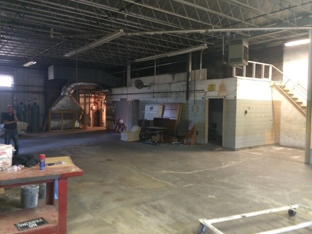More Photos Of 2901 S Kansas St, Wichita Flex For Lease