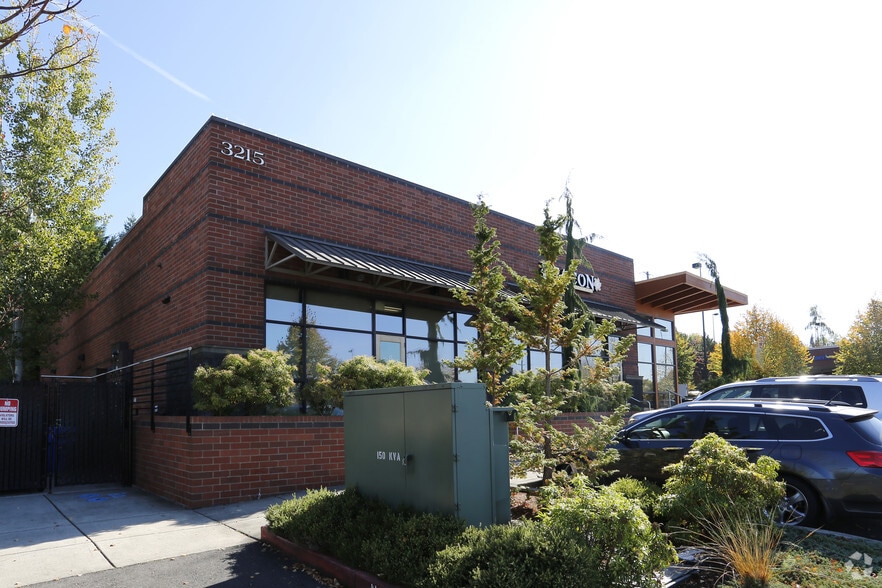 More Photos Of 3215 SE 192nd Ave, Vancouver Freestanding For Lease