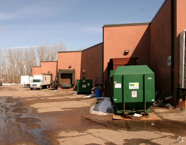 More Photos Of 6450 Carlson Dr, Eden Prairie Service For Lease