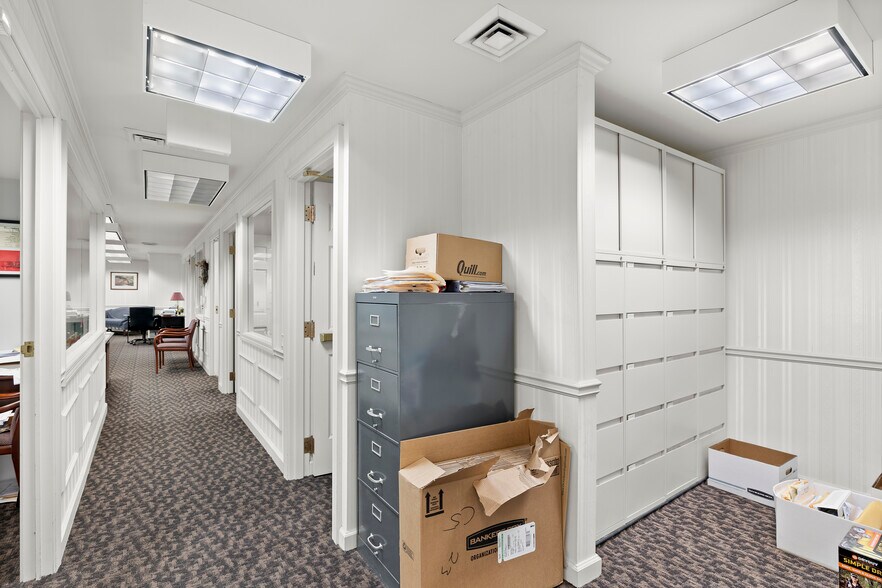 More Photos Of 37 W Middle St, Gettysburg Storefront Retail Residential For Lease