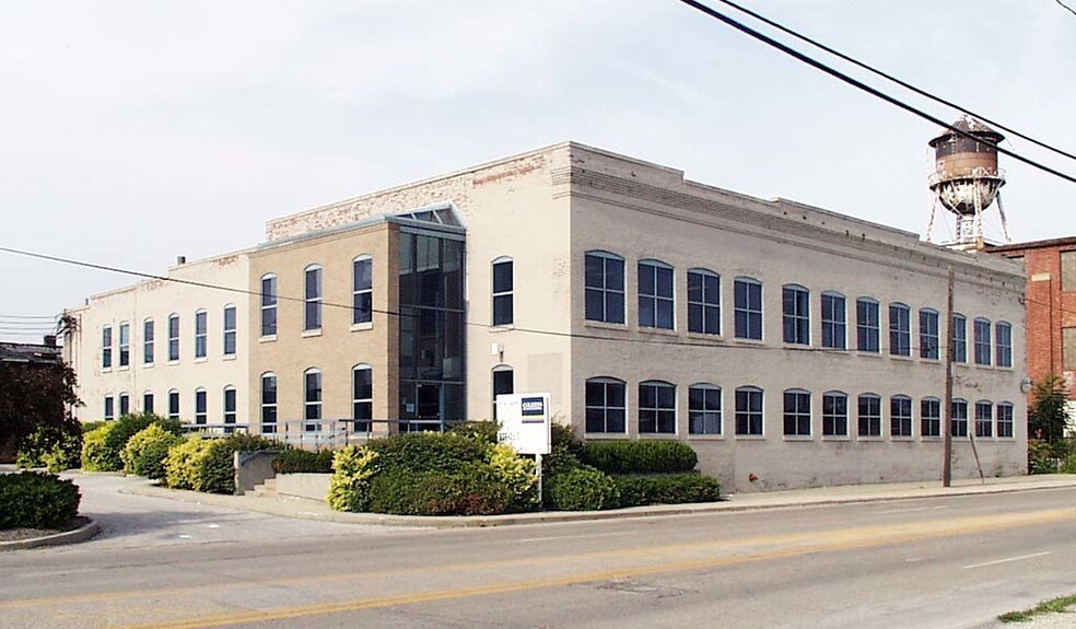 More Photos Of 521 W McCarty St, Indianapolis Medical For Lease