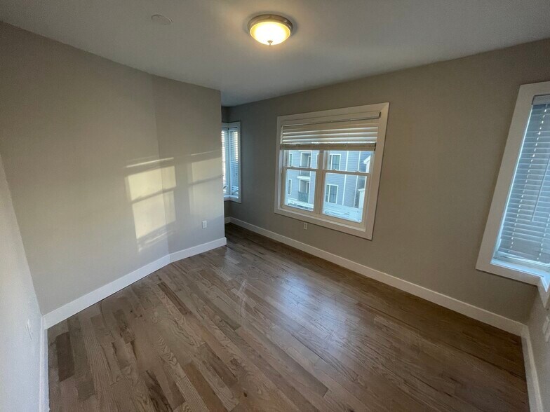 More Photos Of 543 Dorchester Ave, South Boston Apartments For Sale