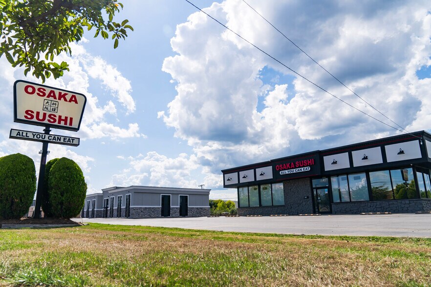 More Photos Of 3685 W Henrietta Rd, Rochester Restaurant For Sale
