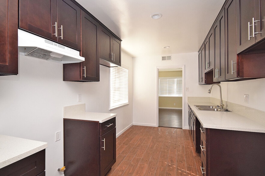 More Photos Of 16422 S Orchard Ave, Gardena Auto Repair For Sale