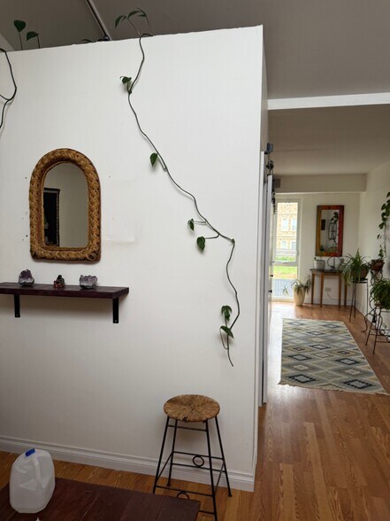 More Photos Of 100 S Madison St, Denver Loft Creative Space For Lease