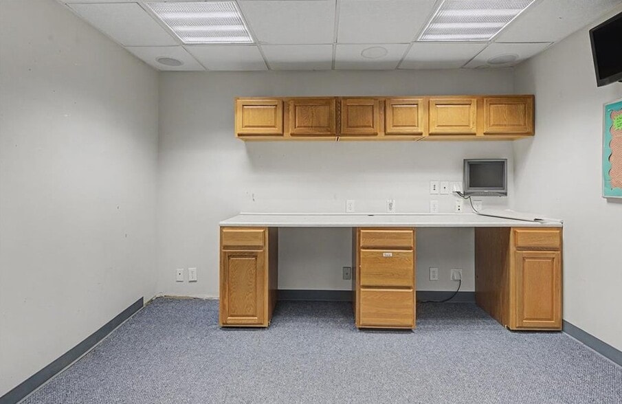 More Photos Of 127 Hay St, Fayetteville Storefront For Sale