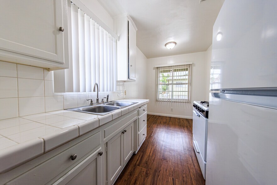 More Photos Of 650 W Wilson Ave, Glendale Apartments For Sale