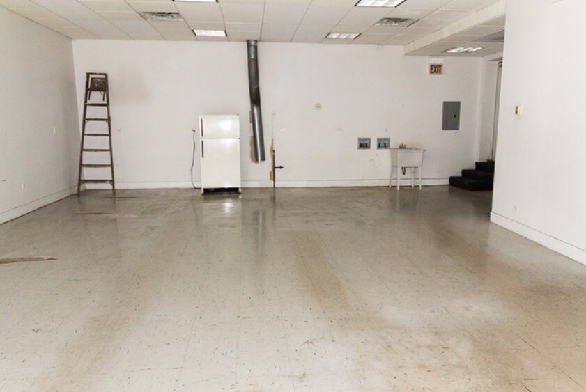 More Photos Of 1338-1346 W Irving Park Rd, Chicago Apartments For Lease
