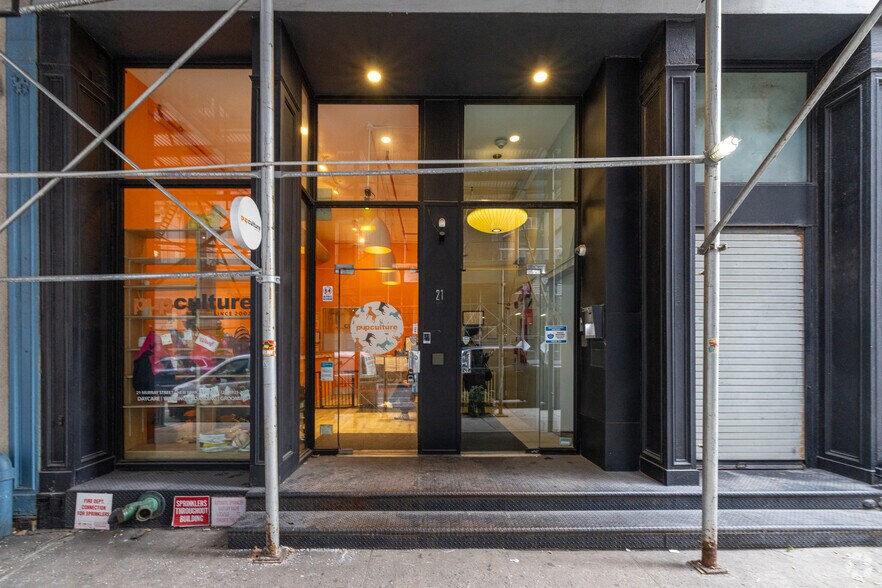 More Photos Of 21 Murray St, New York Office For Sale