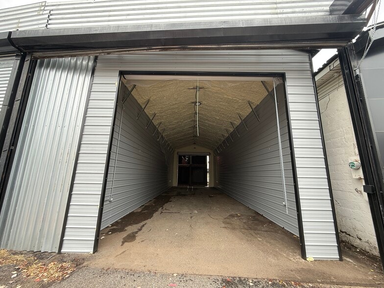 More Photos Of 116 Campbell Ave, Staten Island Warehouse For Lease