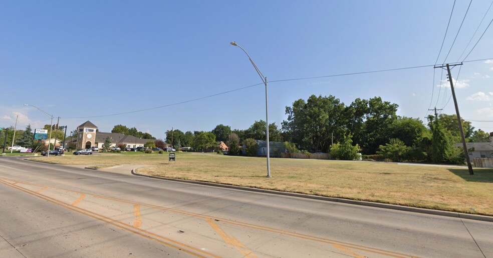 More Photos Of 1825 Arlington St, Ada Land For Sale