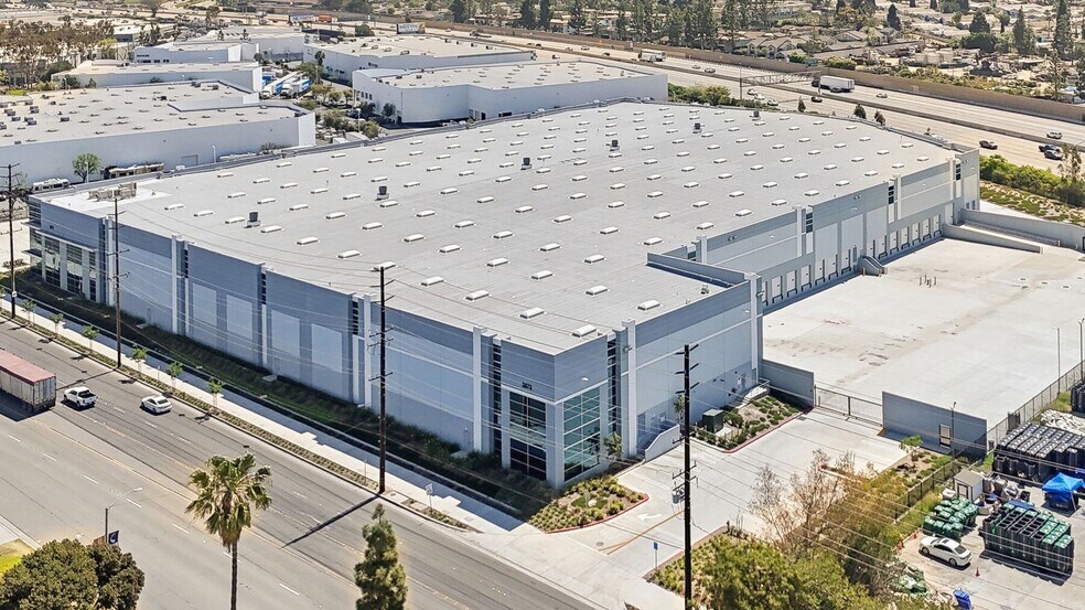 Primary Photo Of 2872 E La Palma Ave, Anaheim Distribution For Lease