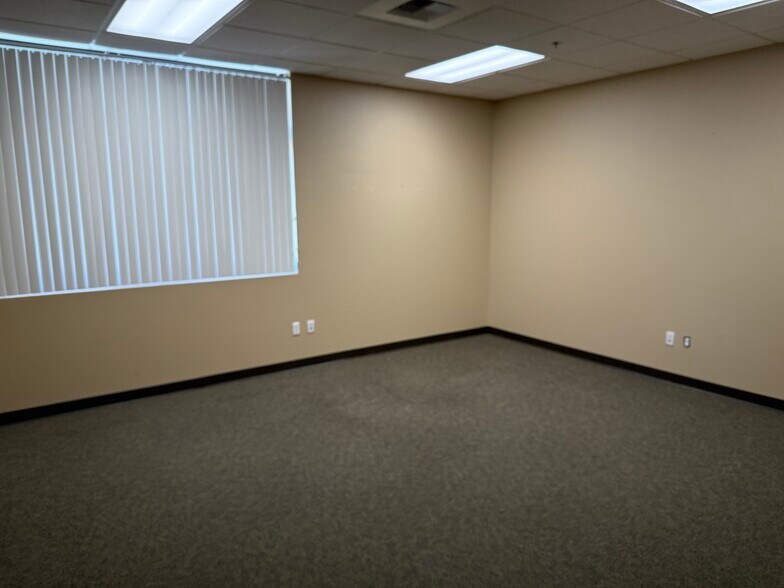 More Photos Of 1170 S Rock Blvd, Reno Office Residential For Lease