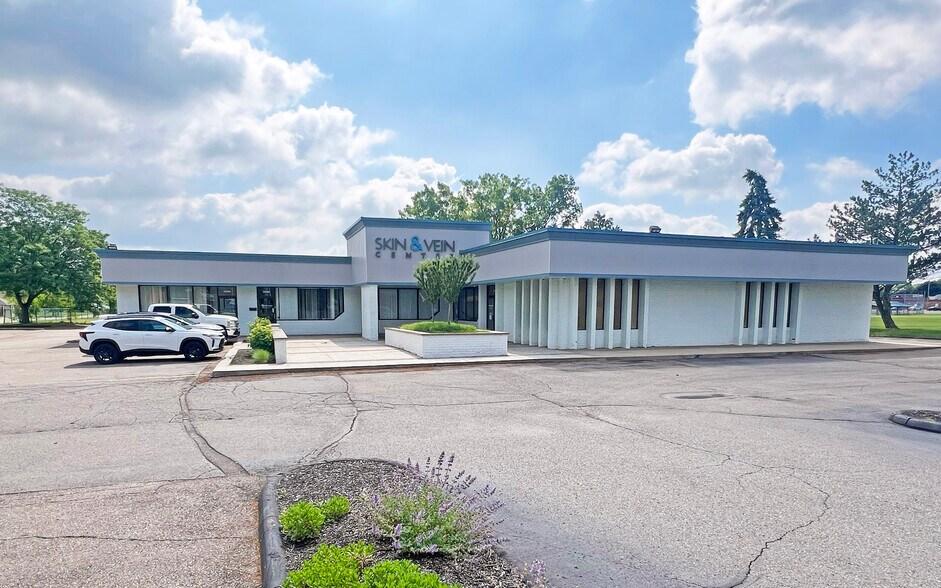 More Photos Of 10982-10992 Middlebelt Rd, Livonia Medical For Sale