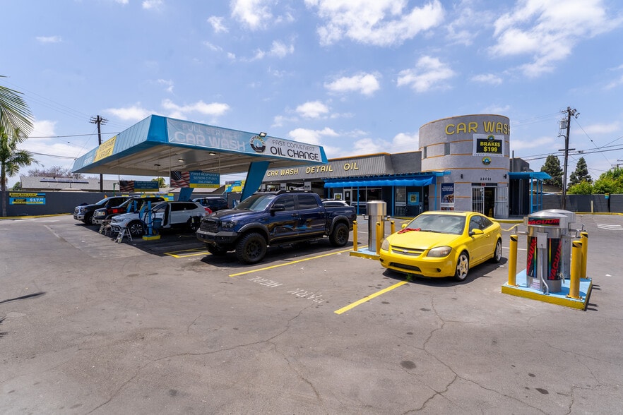 More Photos Of 21011 Pioneer Blvd, Lakewood Carwash For Sale