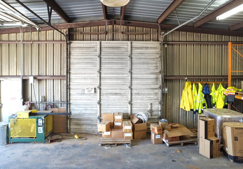 More Photos Of 5004 FM 2767, Tyler Industrial For Sale