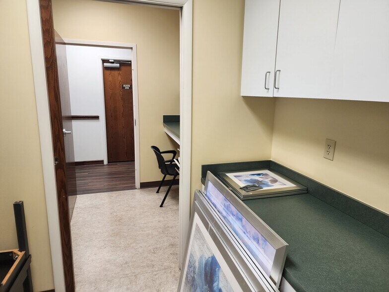 More Photos Of 436 Hadley St, Mount Airy Healthcare For Sale