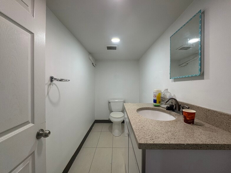 More Photos Of 2857 Steinway St, Astoria Apartments For Lease