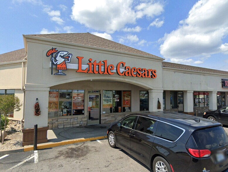 More Photos Of 3970 US Highway 131 S, Cadillac Storefront For Lease