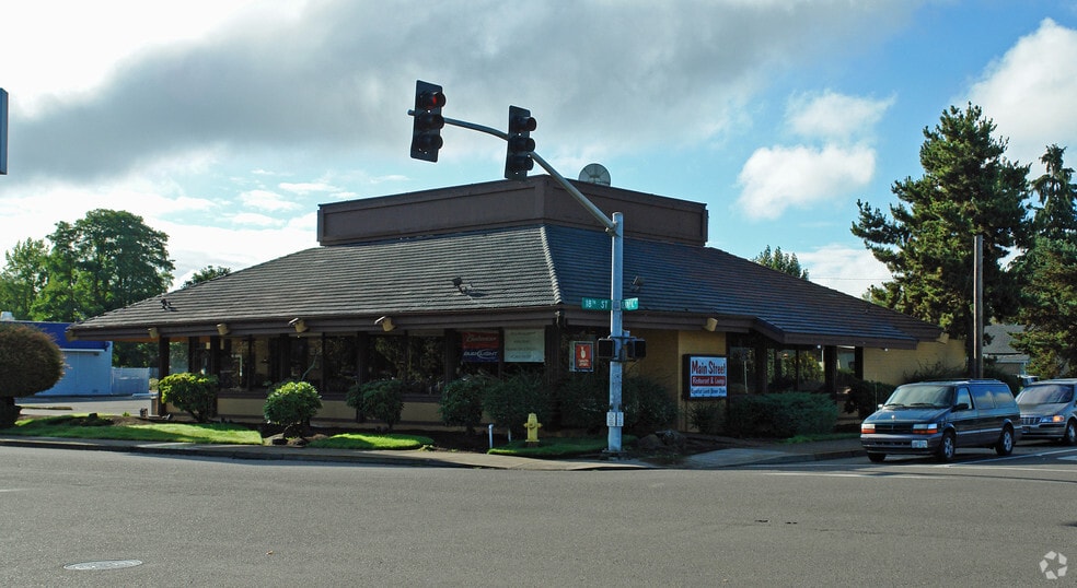 More Photos Of 1807 Olympic St, Springfield Restaurant For Lease