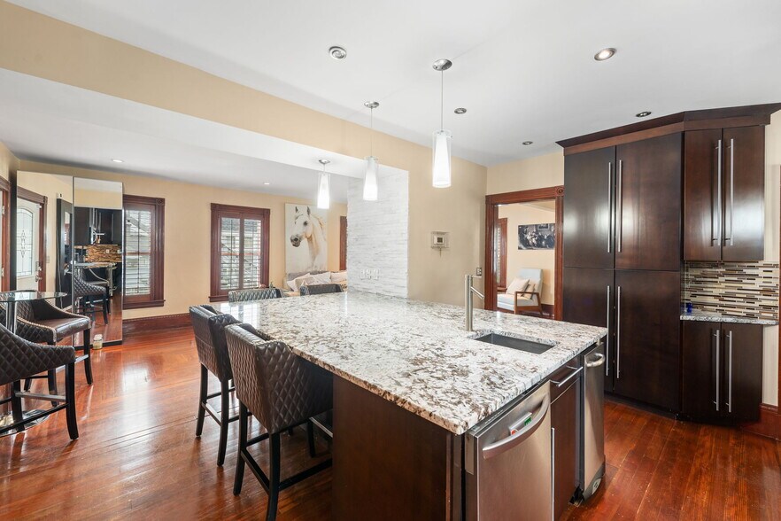 More Photos Of 47 Clinton St, Framingham Apartments For Sale