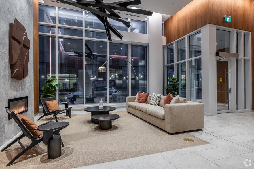 More Photos Of 400 Albert St, Ottawa Apartments For Lease