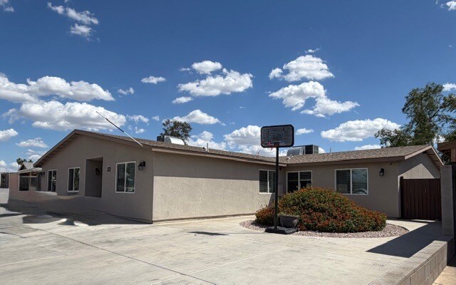 More Photos Of 4701 W Laurel Ln, Glendale Assisted Living For Sale