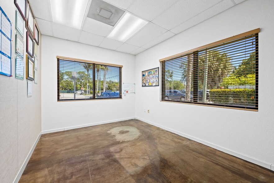 More Photos Of 914 NW 6th St, Fort Lauderdale Loft Creative Space For Lease